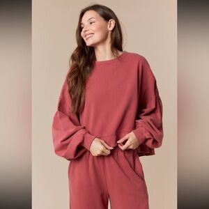 Peach Love California Washed Cut Edge Ruffle Hem Detailed Sweatshirt